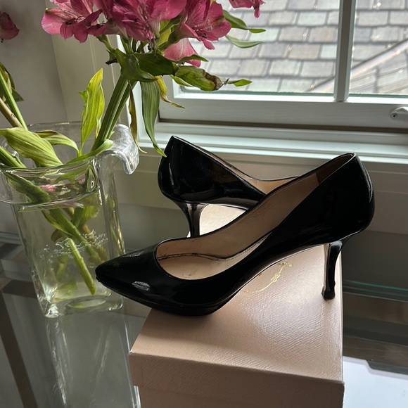 Prada patent leather black heels - Picture 3 of 14